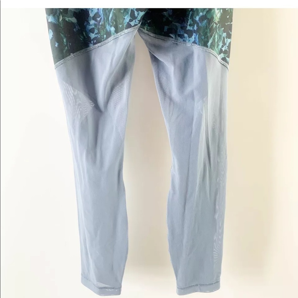 Lululemon Running In The City 7/8 Tight Floral 6 - Picture 7 of 8